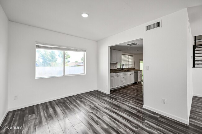 Building Photo - 5761 W Cholla St