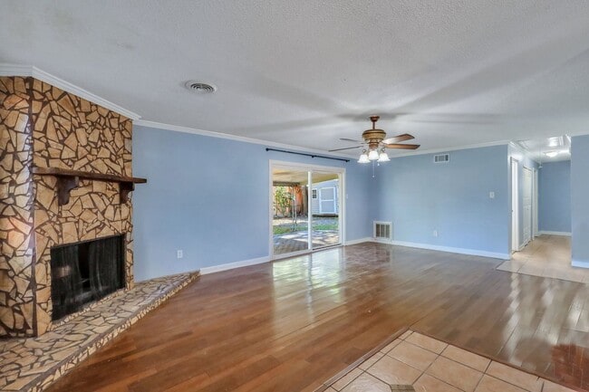 Building Photo - Ranch Home off of Skidaway Rd.