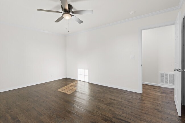 Building Photo - 13080 US-75 ALT