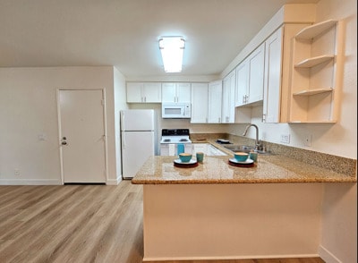 Building Photo - The Vine Apts