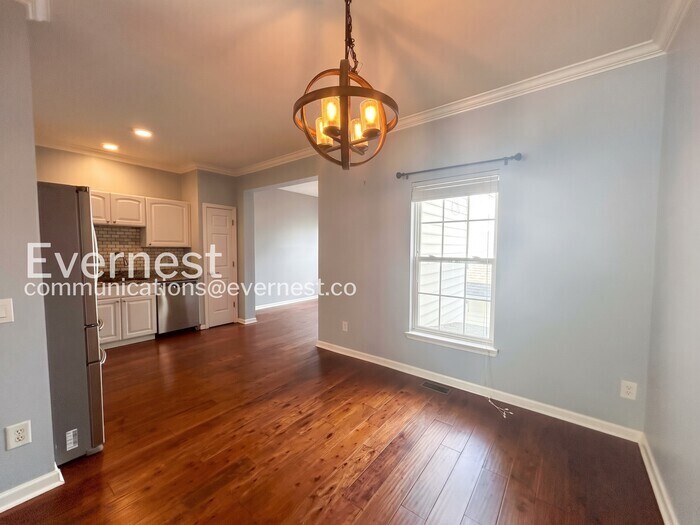 Building Photo - 7703 Porter House Dr