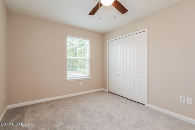 Building Photo - 7369 Palm Hills Dr