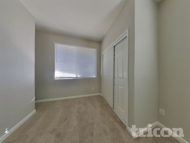 Building Photo - 1895 Bramblewood Dr