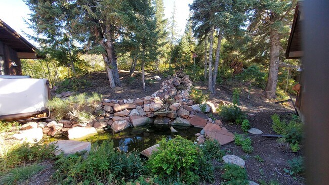 Building Photo - 7104 Canyon Dr