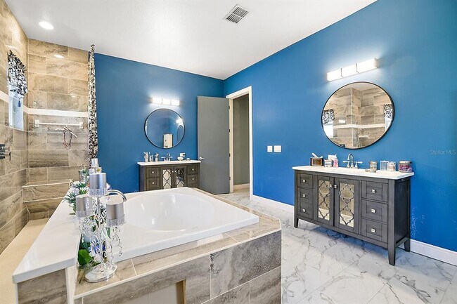 Building Photo - 4562 SE 136th Ln