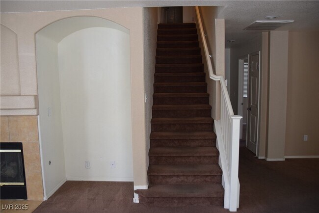 Building Photo - 8148 Finch Feather St