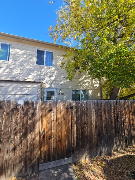 Building Photo - 1830 Lanka Ln