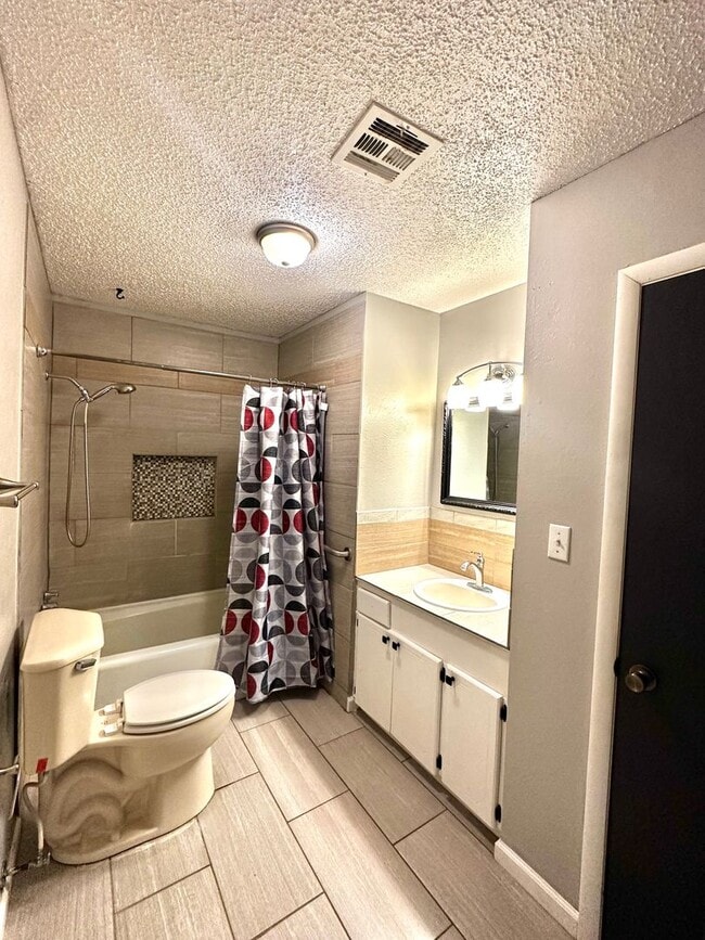 Building Photo - 3 bed 1 1/2 Bath House/ Braggs OK