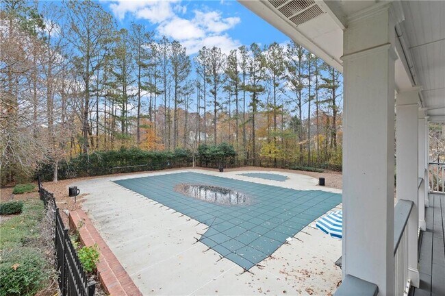 Building Photo - 16 Valleyside Dr