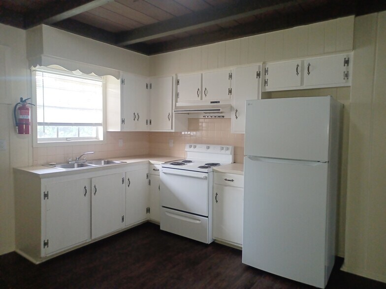 Building Photo - 1719 Oakley Ct