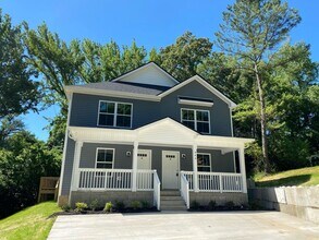 Building Photo - Brand New 2 Story Duplex!!  Close to Downtown with 3 bedrooms and 2 baths.