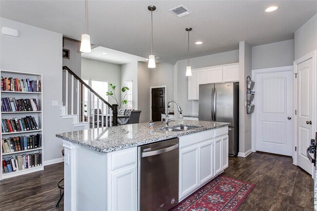 Building Photo - 5305 Traviston Dr