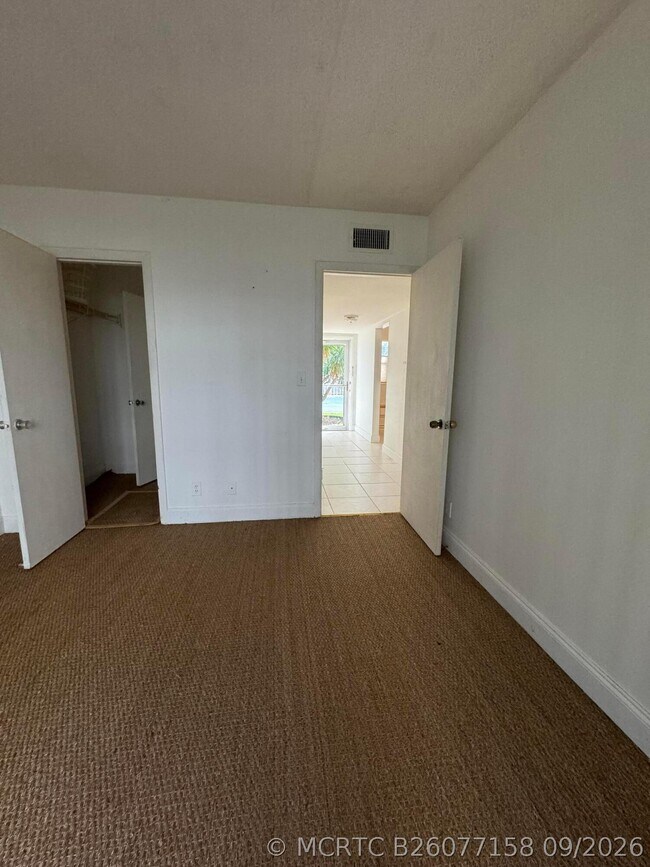 Building Photo - 4500 N Flagler Dr