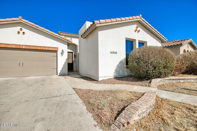 Building Photo - 14509 Holly Springs