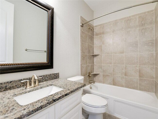 Building Photo - 305 Maxwell Way