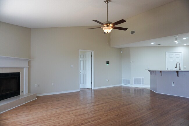Building Photo - 5128 Whitehurst Ln