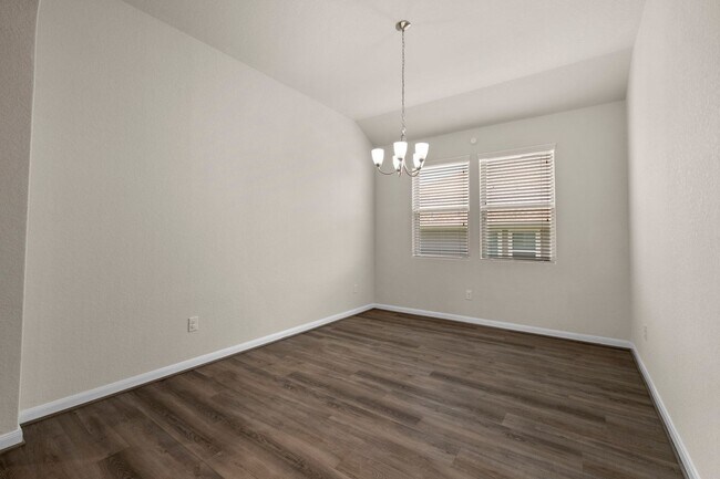 Building Photo - Mason Valley