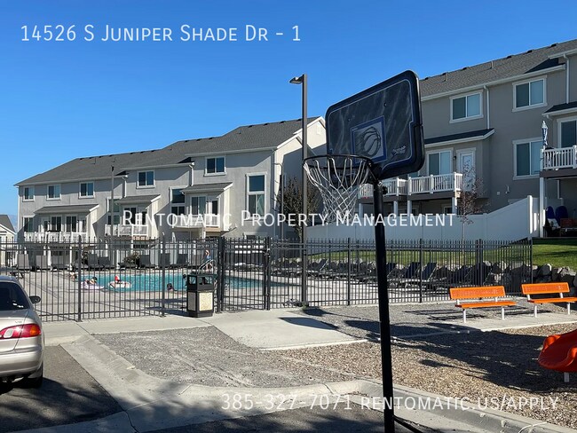 Building Photo - 14526 Juniper Shade Dr