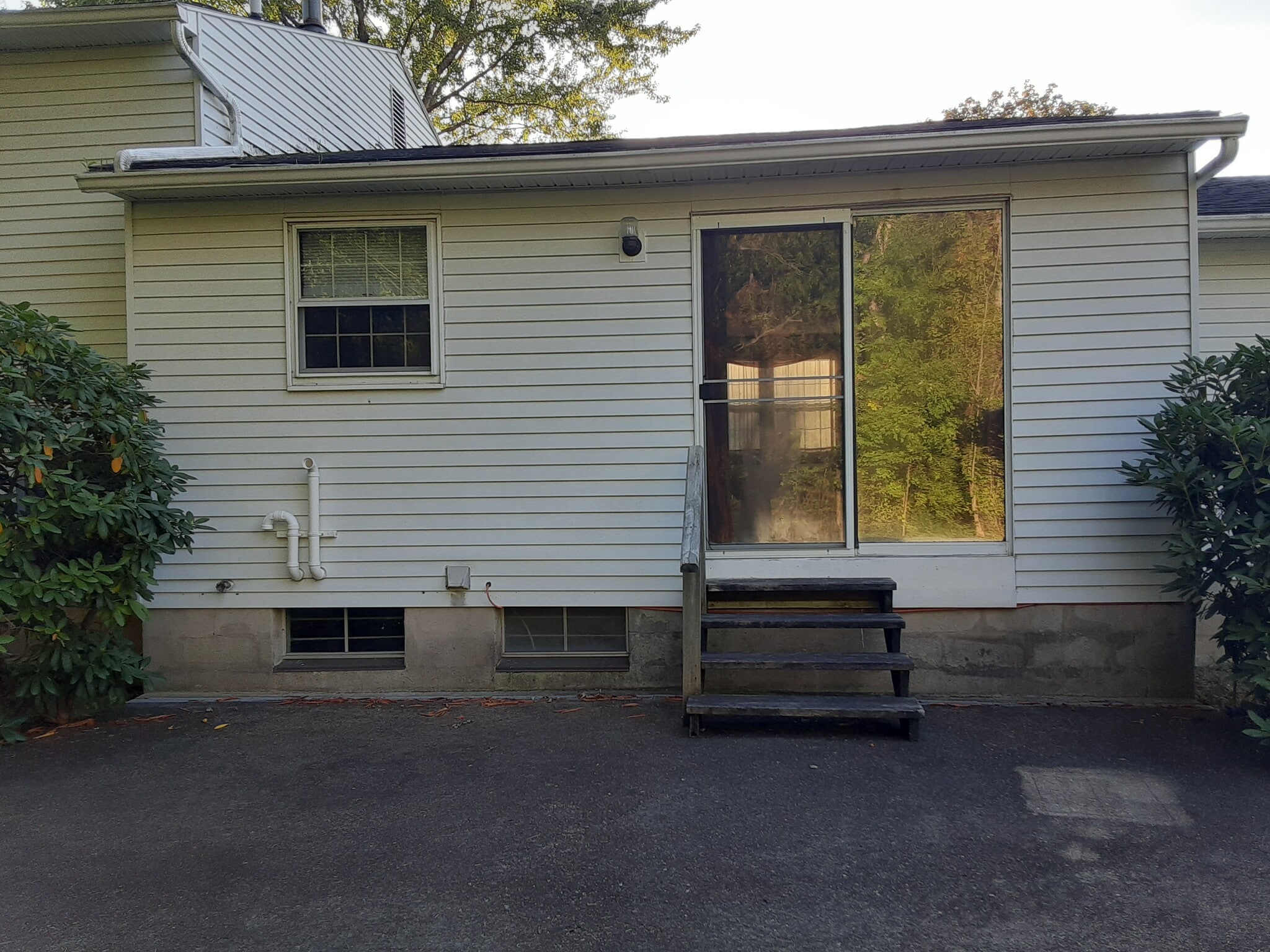 Back patio - 8258 Larkspur Dr