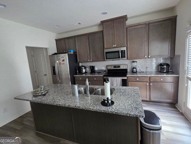 Building Photo - 5243 Mill Way