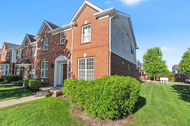 Building Photo - 41574 Mitchell Rd