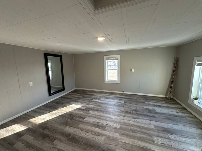 Building Photo - 2 bed, 2 bath home for rent in Waterloo, a...