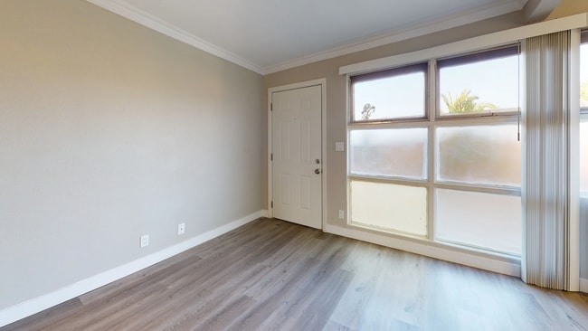 Interior Photo - 1748 18th St