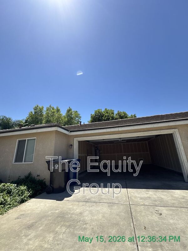 Building Photo - 1636 Paseo Del Lago