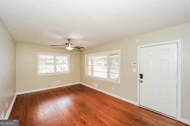 Building Photo - 1794 Broadwell St SW