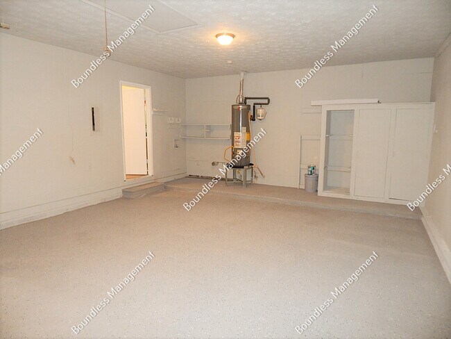 Building Photo - 9075 Dorsey Rd