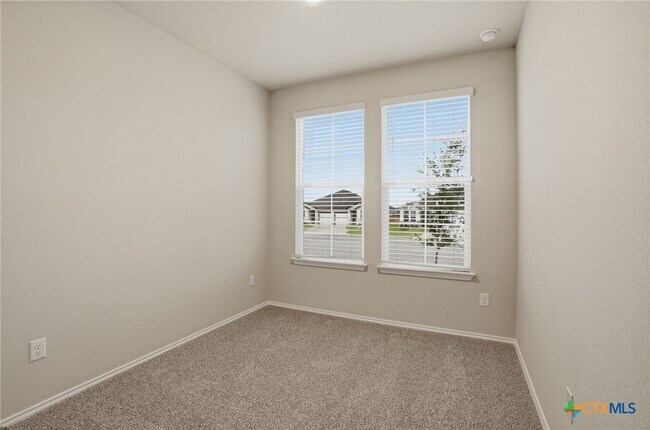 Building Photo - 1126 Stone Vly Rd