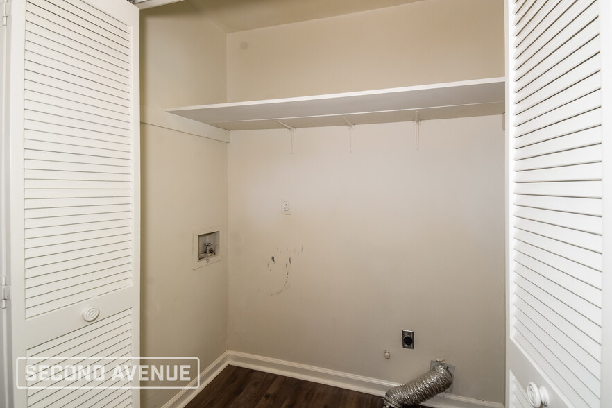 Building Photo - 1349 Woodmill Trce