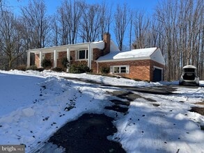 Building Photo - 5300 Summit Dr