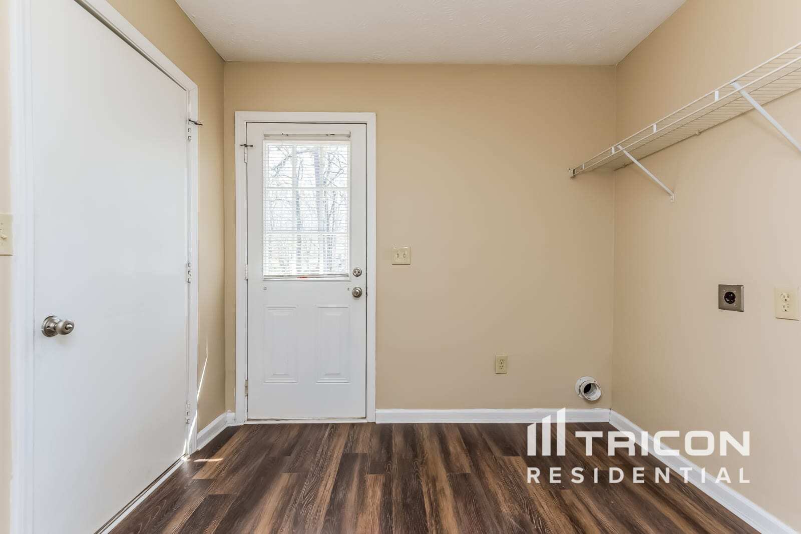 Building Photo - 1511 Country Ct