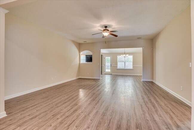 Building Photo - 5286 Copse Dr