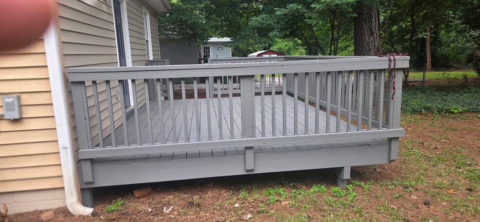 Building Photo - 1127 Sheppard Pl