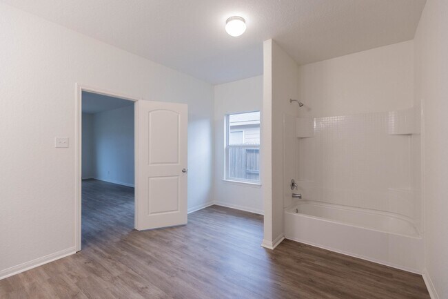 Building Photo - 6010 Luckey Run