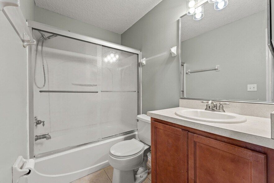 Building Photo - 4613 Gerber Ct