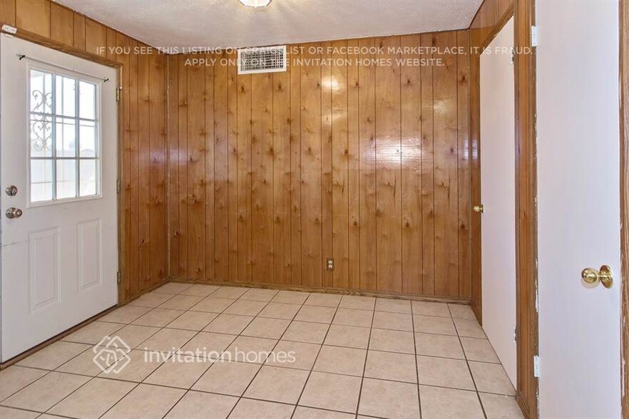 Building Photo - 4343 N 49th Dr