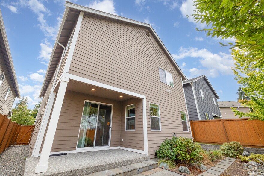 Building Photo - 7 159th Pl SE
