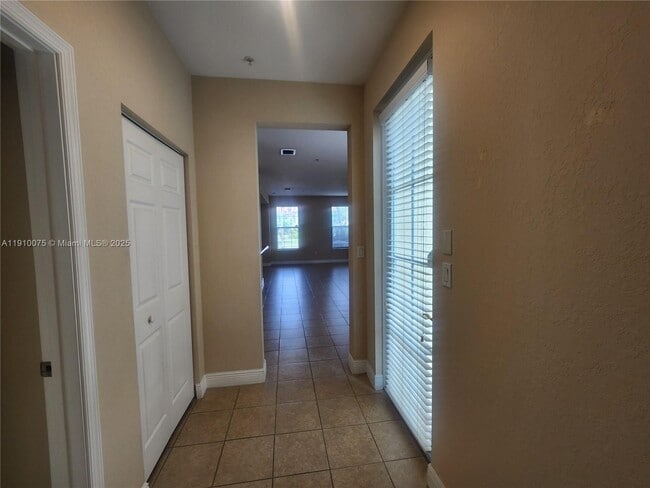 Building Photo - 14722 SW 12th St