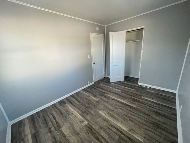 Building Photo - 2 Bedroom With a Finished Basement and Detached Garage