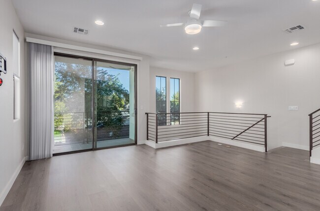 Building Photo - 4235 N 26th St