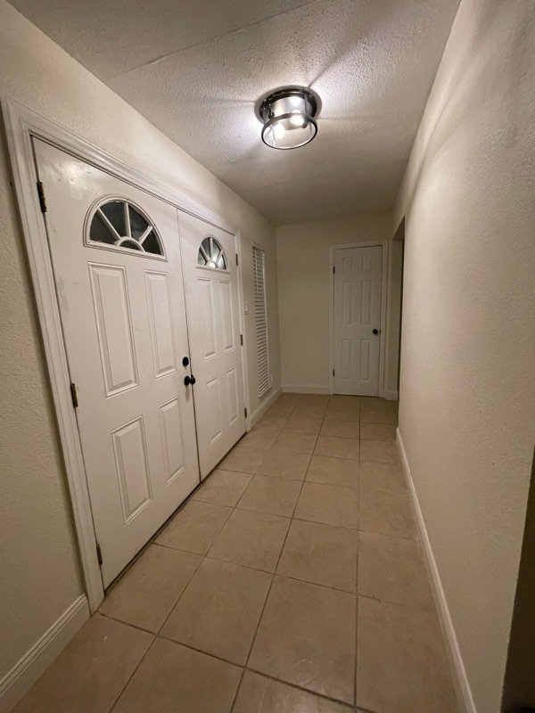 Building Photo - 10510 Hidden Lake Ln