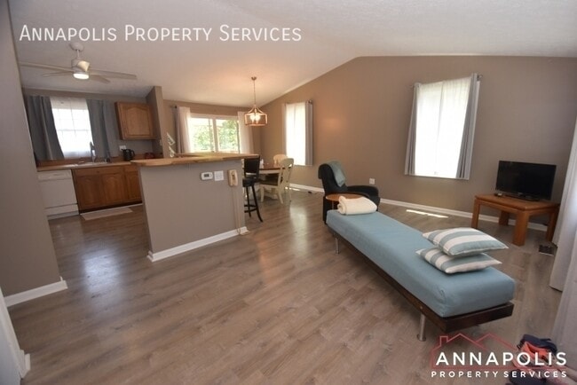 Building Photo - 1663 Canonade Ct