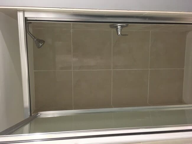 Building Photo - 393 Wellington Ave