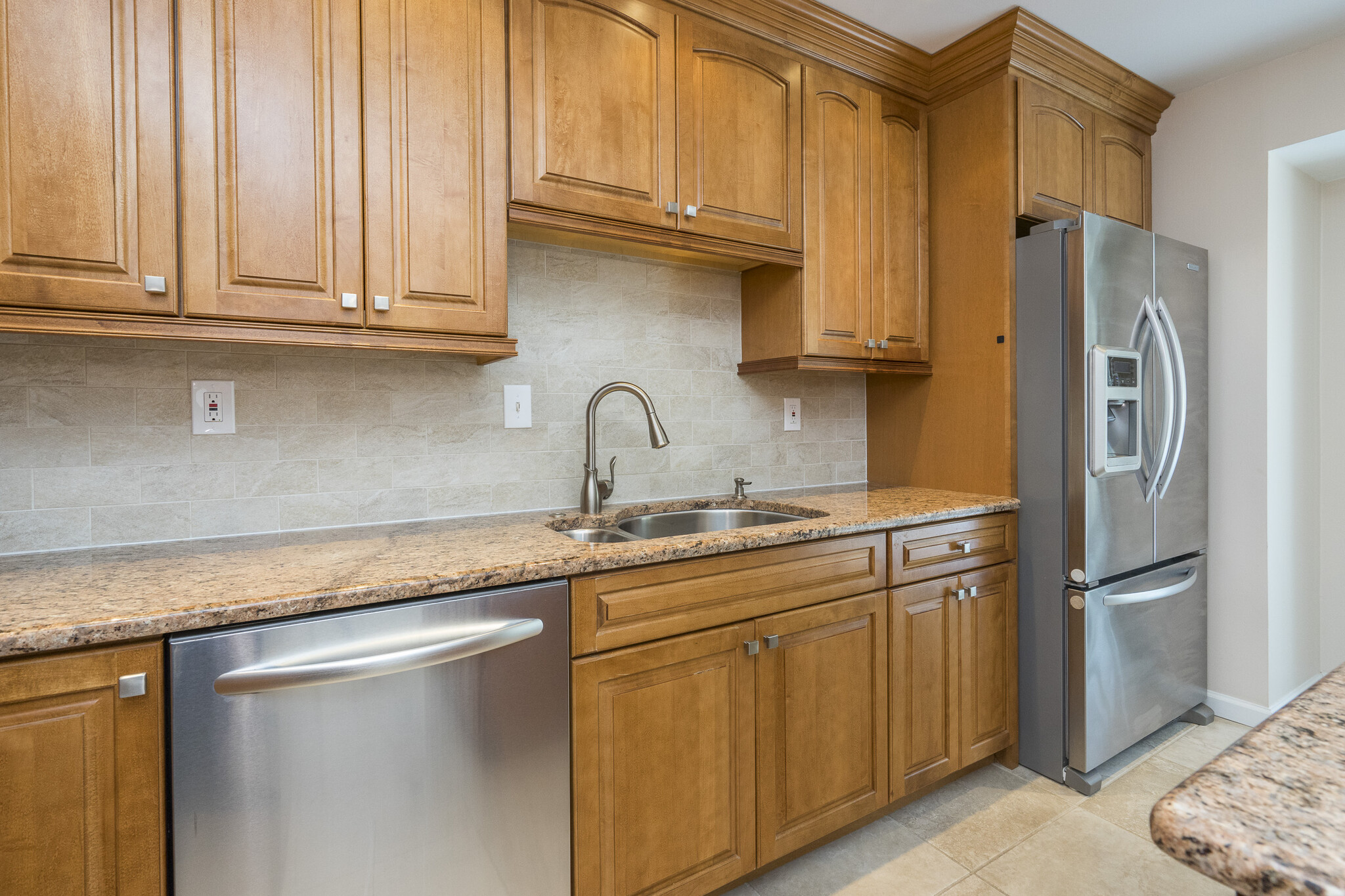 Building Photo - 13 Sweetwater Cir