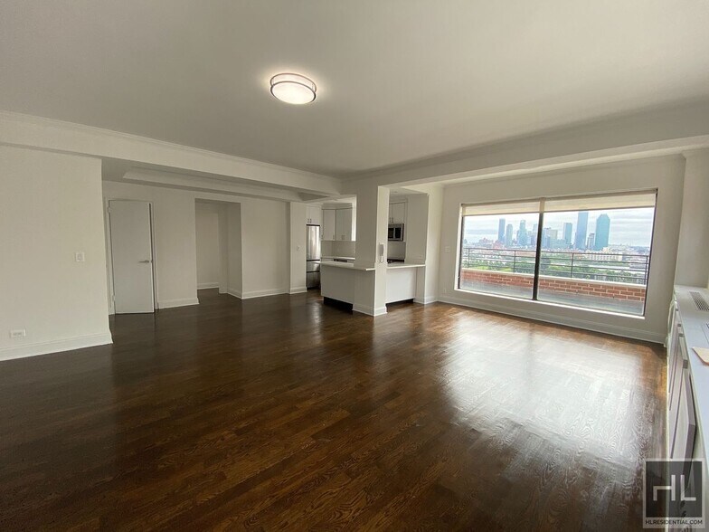 Building Photo - BEEKMAN PLACE