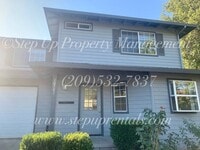 Building Photo - Welcoming and Spacious 3 Bedroom 2.5 Bathroom Home in Sonora!