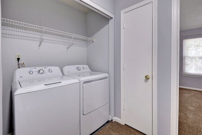 Building Photo - 12928 Daybreak Cir